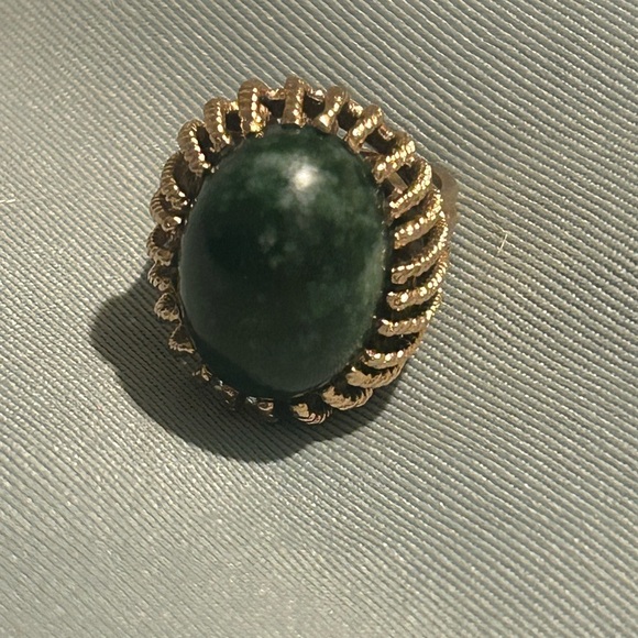 14K solid Gold Jade Ring cocktail ring - Picture 6 of 7